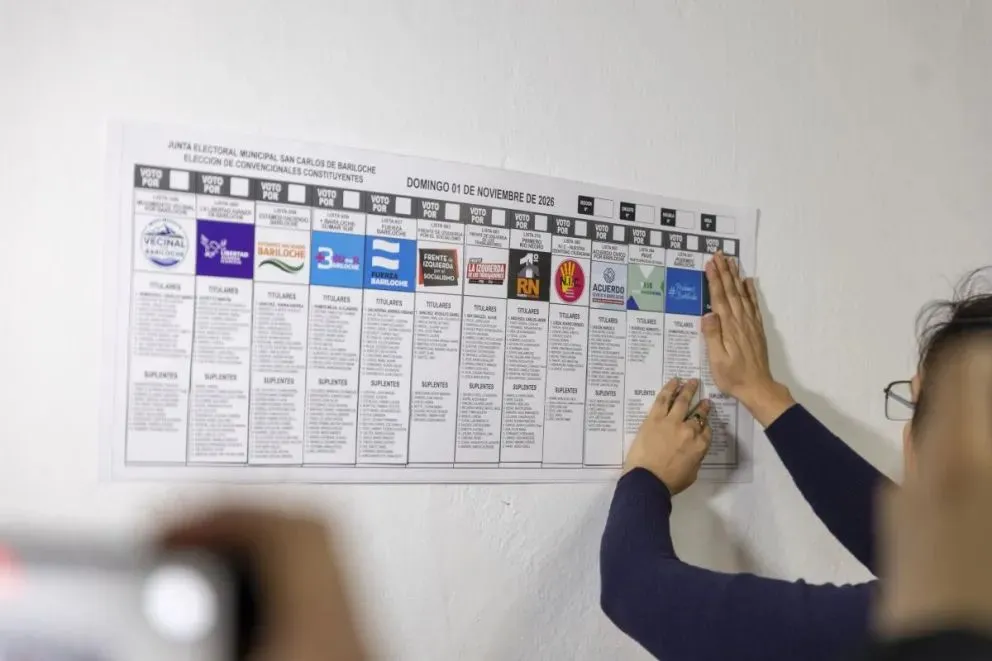 Para hacer más dinámica la jornada, es indispensable chequear con anticipación el lugar y la mesa donde se votará.