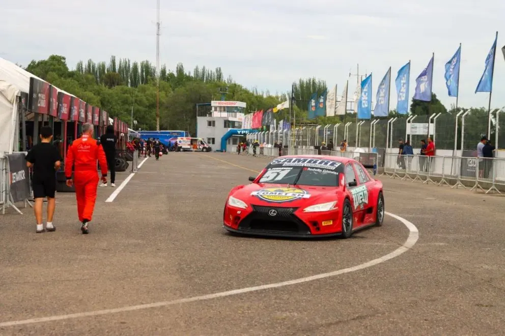 El Autódromo de General Roca volvió a recibir al TC2000 y otras tres categorías nacionales. Foto Tania Domenicucci-ANR