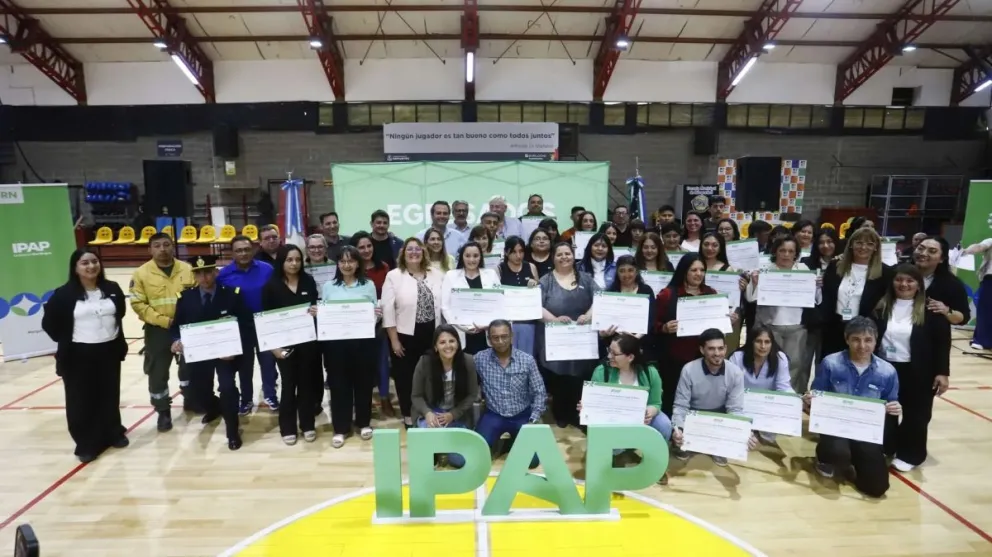 La ceremonia reunió a quienes completaron sus instancias de formación.